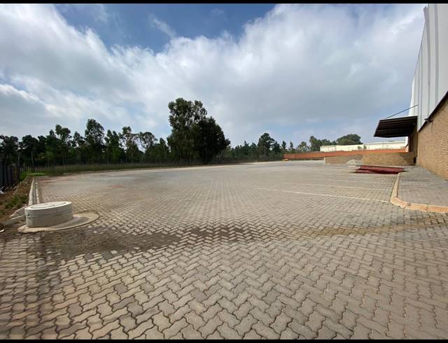 5,965M² WAREHOUSE FOR SALE IN GOSFORTH PARK